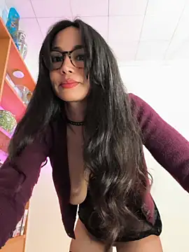 Naughty-Jessie live sex cam