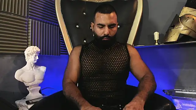 BeardAndrew live sex cam