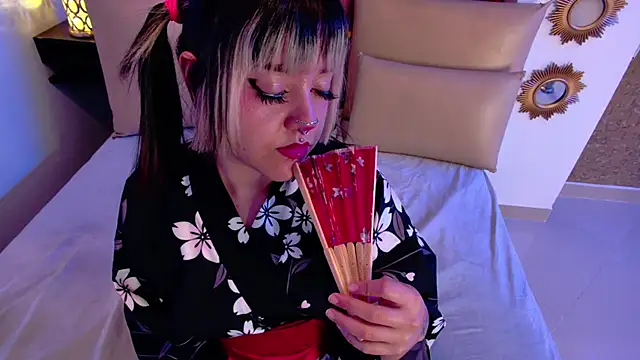 Charlotte_Myers's cam snapshot