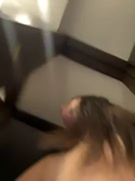 Alyshanon18 live sex cam