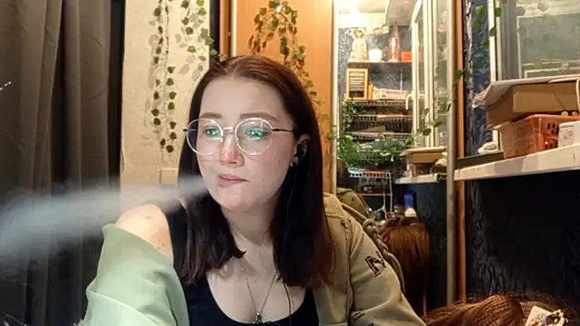 PhoebePalmer's cam snapshot