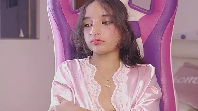 _emily_jonexs's cam snapshot