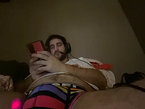 young_bear06's cam snapshot