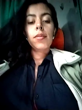 Luianna live sex cam