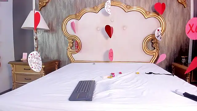 LauraBellinni's cam snapshot