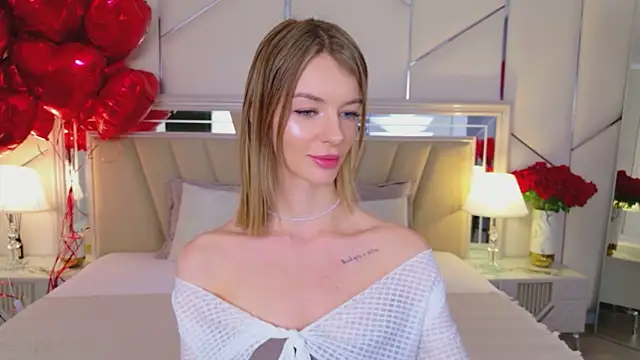 MeganMour live sex cam