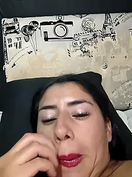 ashleymonroe4's cam snapshot