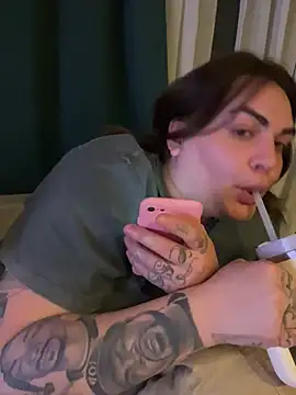 HeyBABYGIRL's cam snapshot