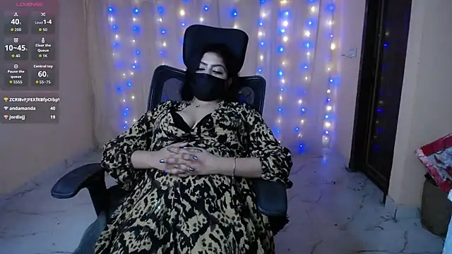 NAUGHTY_Niya's cam snapshot