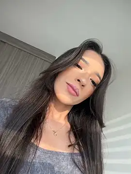 DannyCr_1 live sex cam