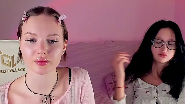 MishkaMe's cam snapshot