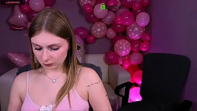 playful_sophie's cam snapshot