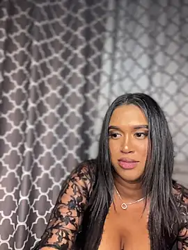 Emii_Love's cam snapshot