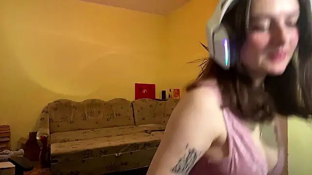 Ashleymons's cam snapshot