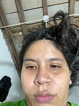 moncerrat_luna's cam snapshot