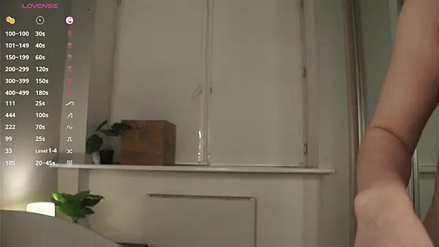 HannaHayles live sex cam