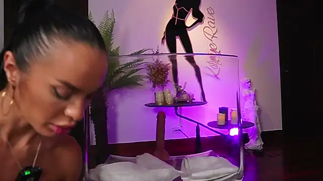 Katyerave live sex cam