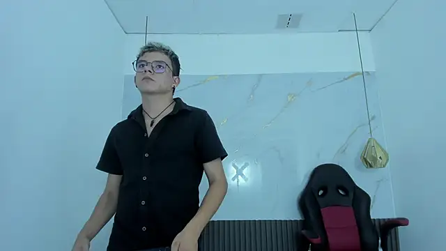 AndyFame1 live sex cam