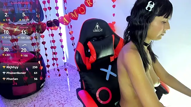 LauraBlush's cam snapshot