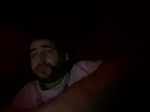 young_bear06's cam snapshot