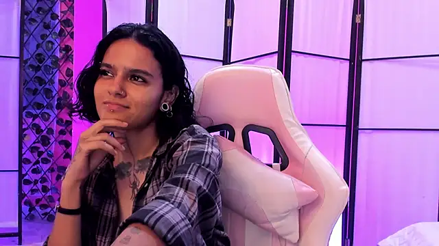 Julianne_7's cam snapshot