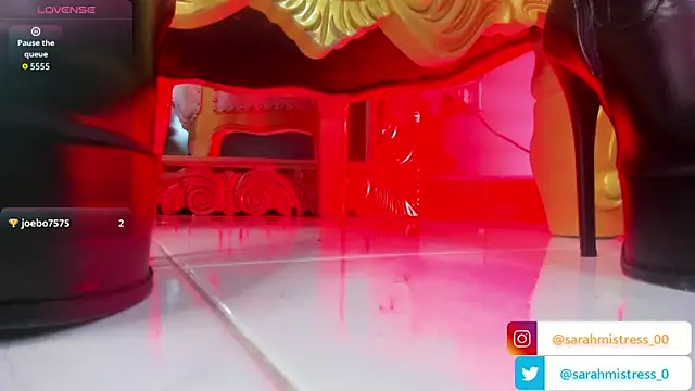 Sarah_Mistress_'s cam snapshot