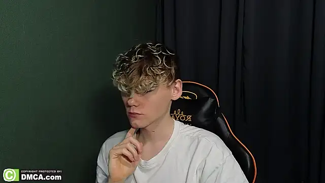 Keytaro live sex cam