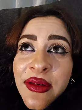 WatchTheQUEEnConQuer88's cam snapshot