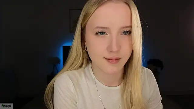 adele_armass's cam snapshot