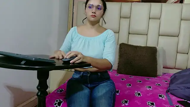 LizANDjuan's cam snapshot