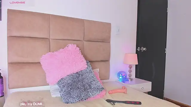 ashleycurvyy's cam snapshot