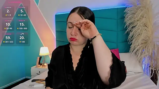 _victoria_collins_'s cam snapshot