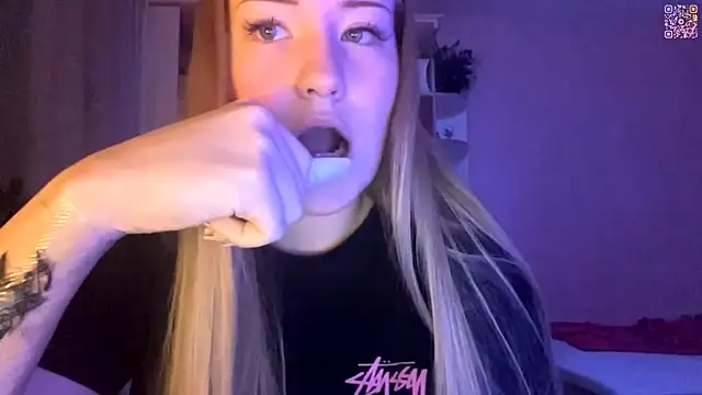 PandaFluff's cam snapshot