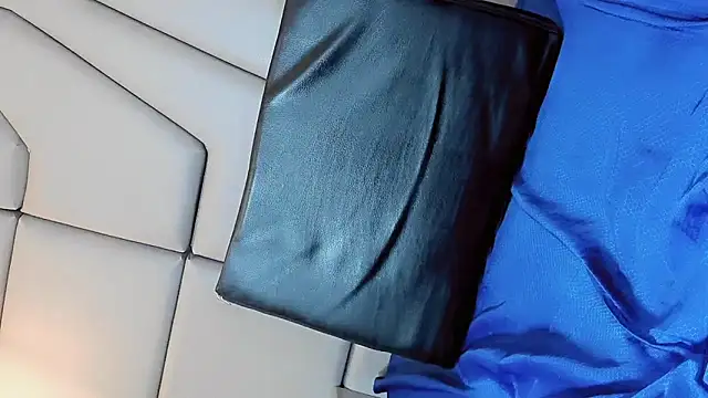 Miss-Saraii live sex cam