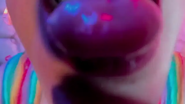 IrinaVoshh_'s cam snapshot