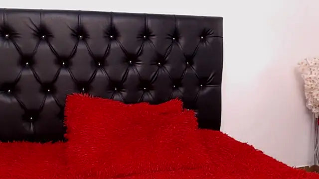 Kitty_f00x's cam snapshot