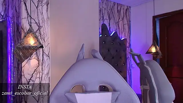 Zami_Escobar_of's cam snapshot