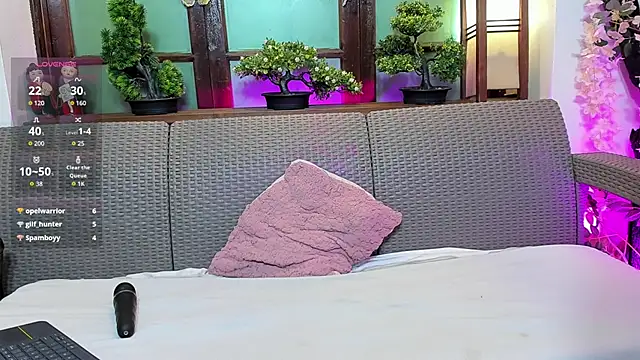 emma_ayala's cam snapshot