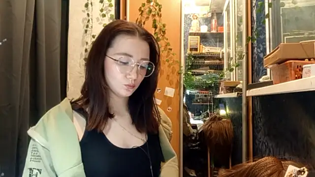 PhoebePalmer's cam snapshot