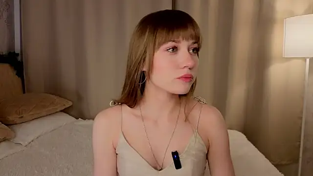 AntoniaDraft's cam snapshot