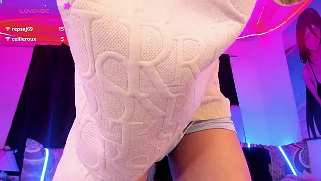 Ethan_Boyy live sex cam