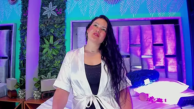 Mari_cooper1's cam snapshot