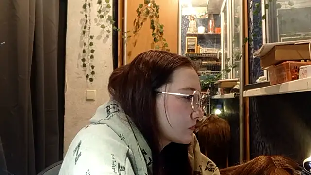 PhoebePalmer's cam snapshot