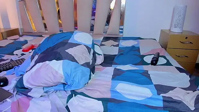 KarlieMoore's cam snapshot