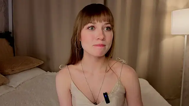 AntoniaDraft's cam snapshot