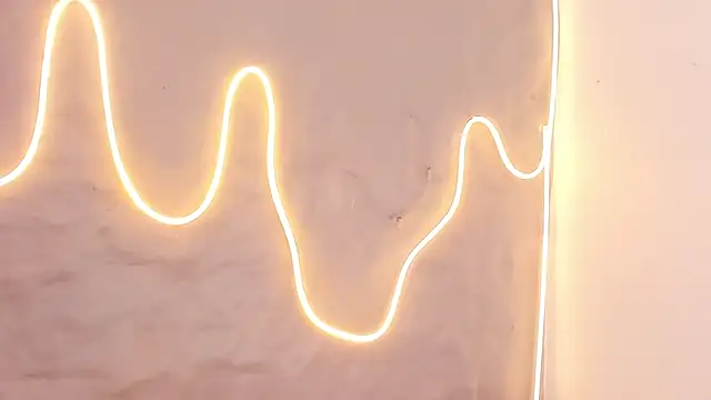 Shanntal_'s cam snapshot