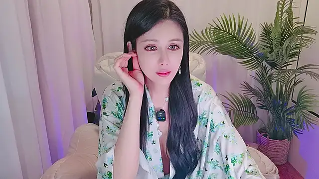 MeettheRainbow's cam snapshot