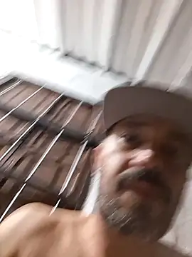 Johnnyhotlatmale's cam snapshot