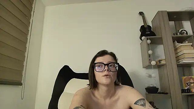 Hannah______'s cam snapshot