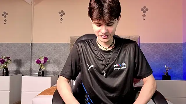 Derek_Sinn live sex cam